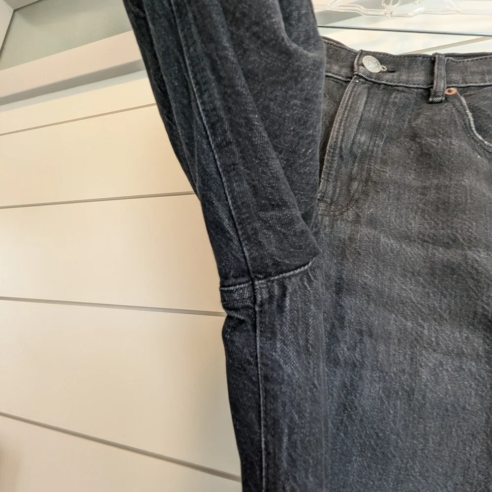 American Eagle 90s Boyfriend Jeans Washed Black Size 8